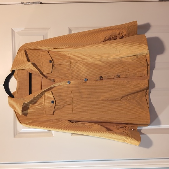 Light corduroy shirt - Picture 11 of 12